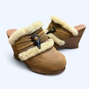 Y2K Lucky Brand suede mule clogs